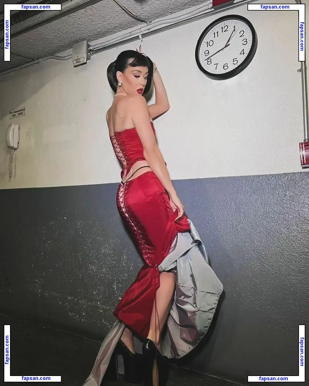 Katy Perry nude photo #5566 from OnlyFans