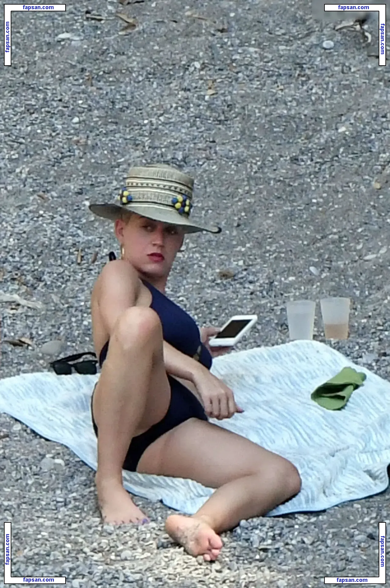Katy Perry nude photo #5659 from OnlyFans