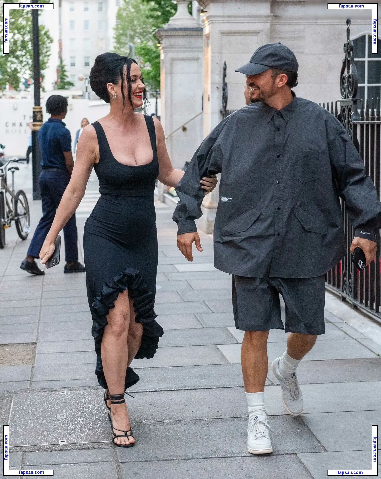 Katy Perry nude photo #5673 from OnlyFans