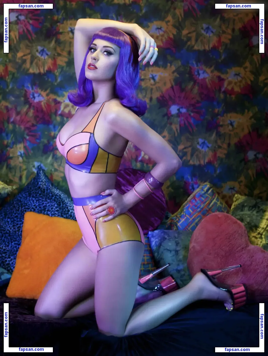 Katy Perry nude photo #5725 from OnlyFans