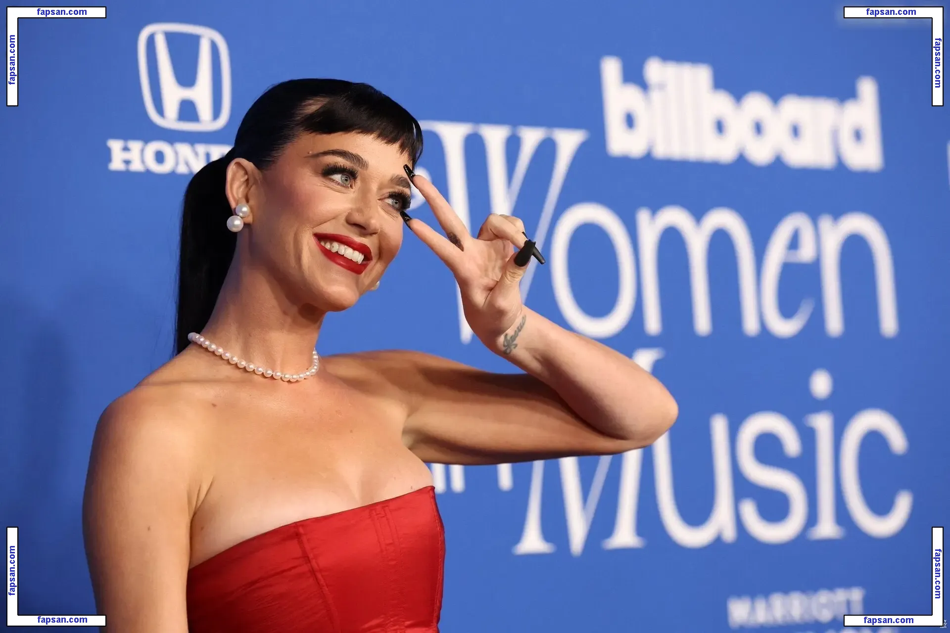 Katy Perry nude photo #5754 from OnlyFans