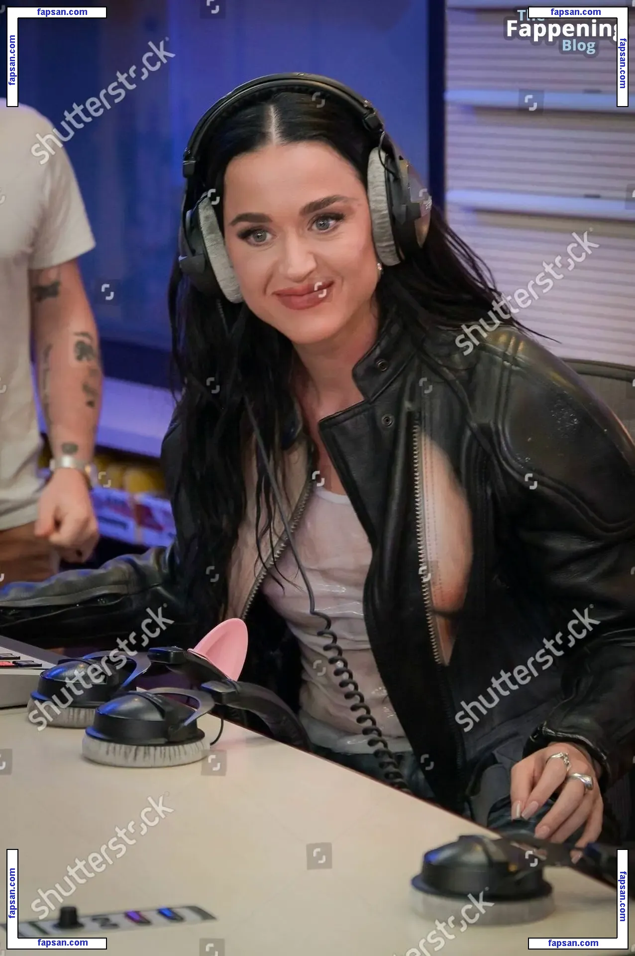 Katy Perry nude photo #5939 from OnlyFans