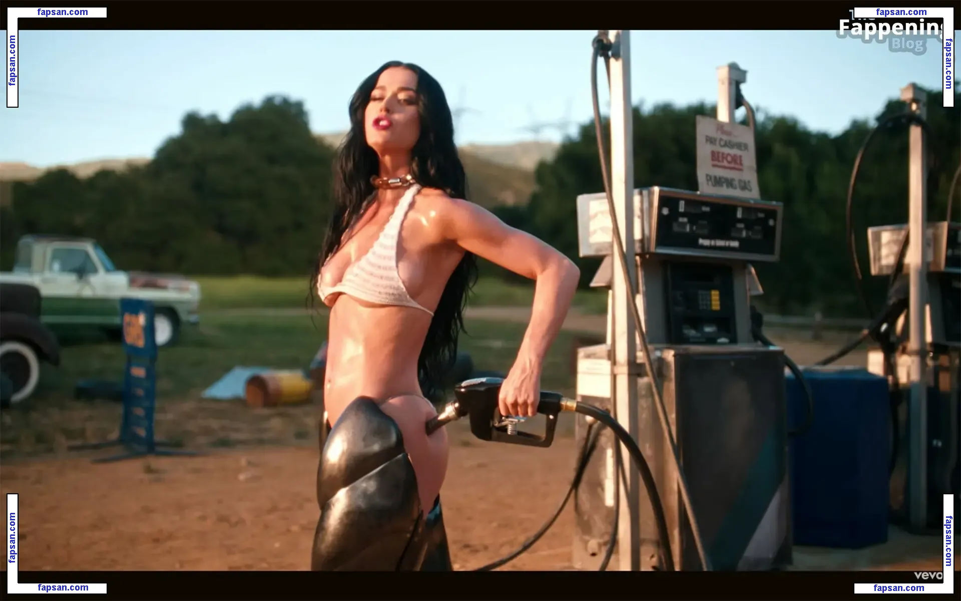 Katy Perry nude photo #6024 from OnlyFans