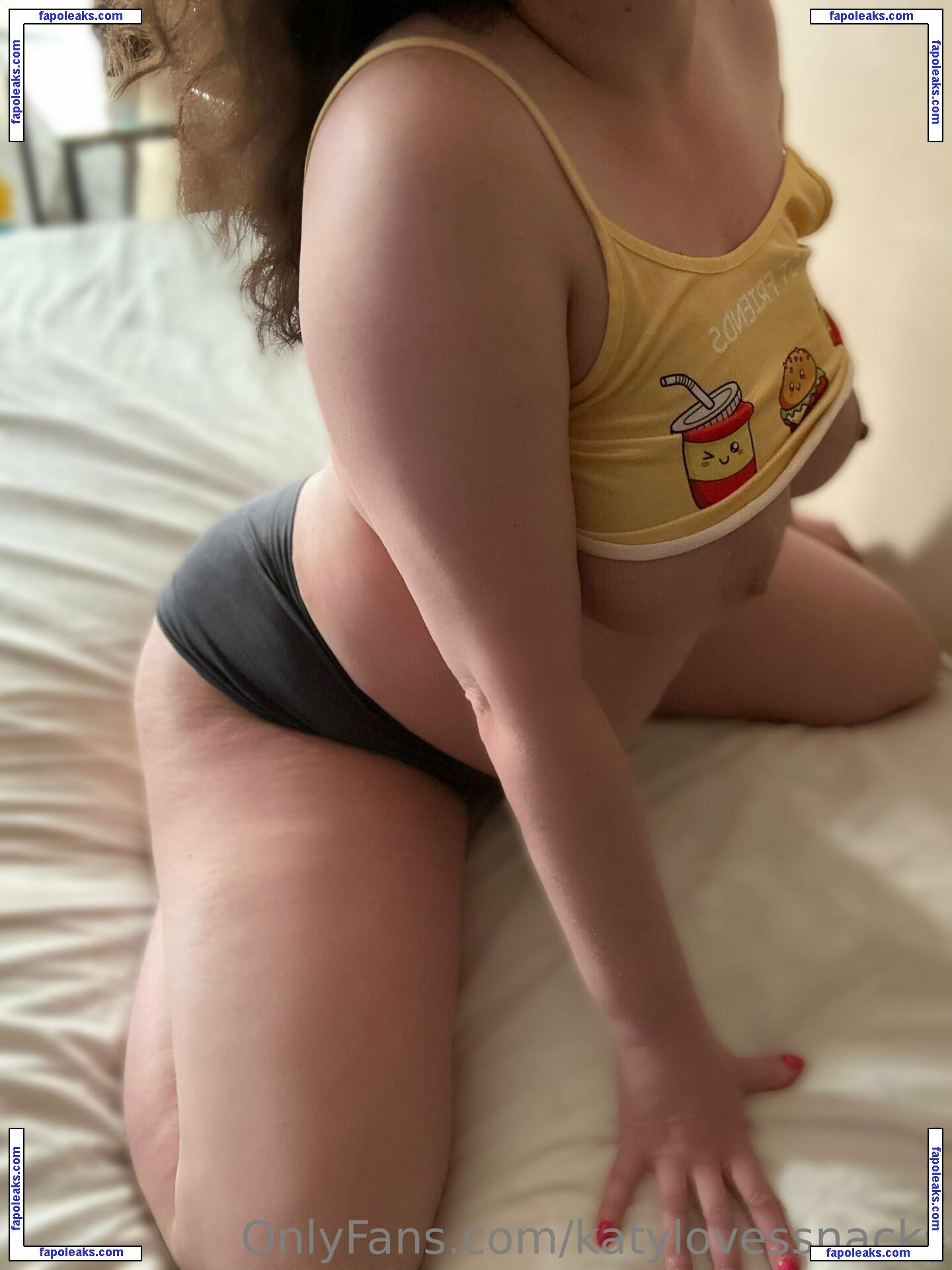 katylovessnacks / tatilovessnacks nude photo #0036 from OnlyFans