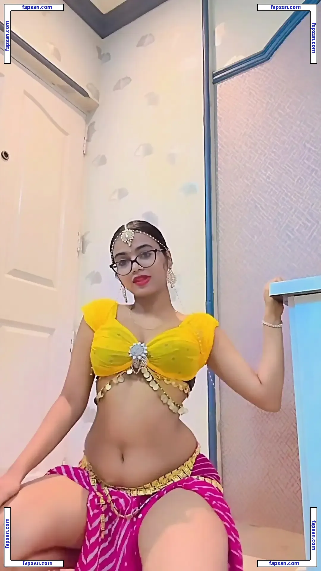 Kaulini12 голая фото #0008 с Онлифанс