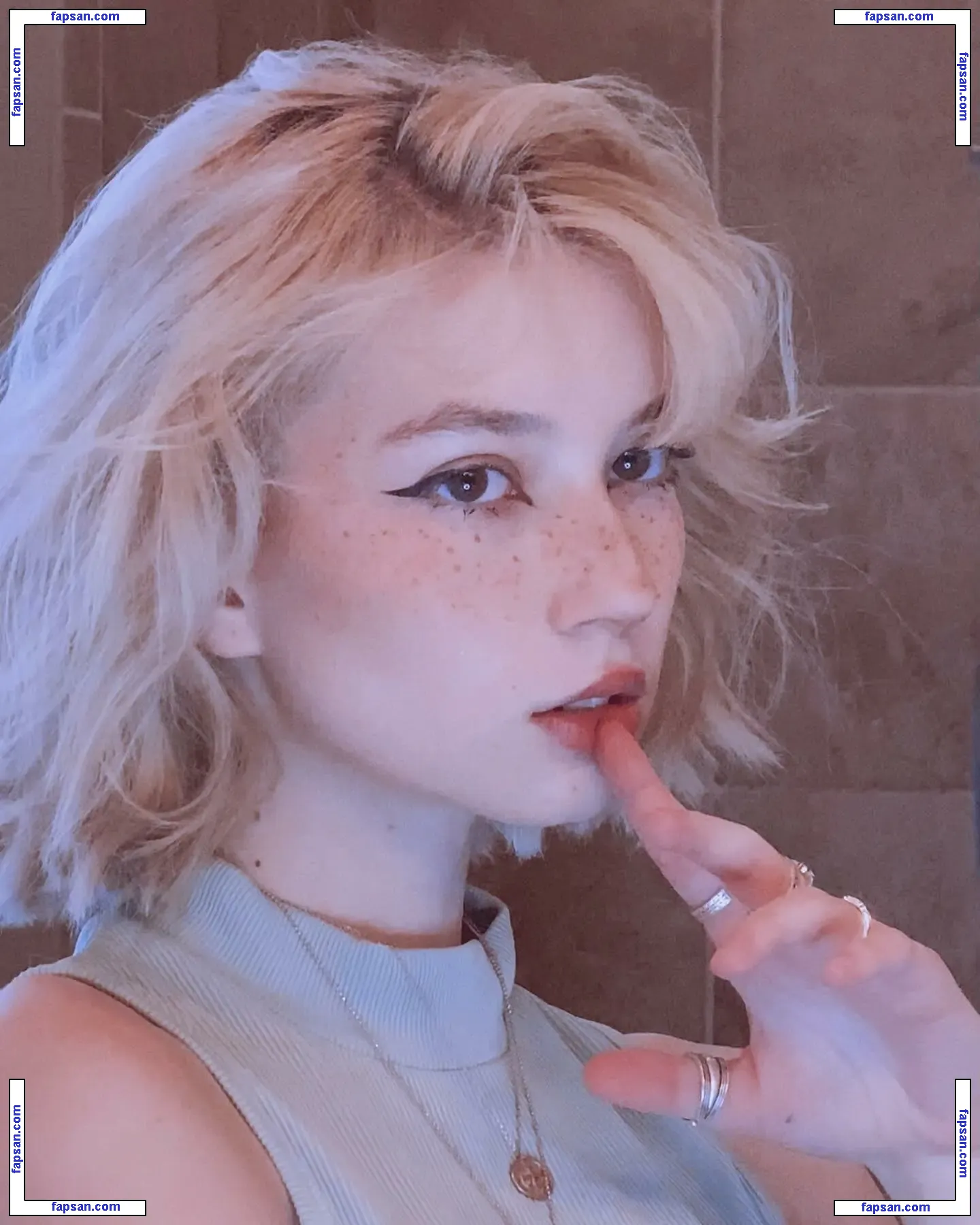 kayla_wiggins nude photo #0019 from OnlyFans
