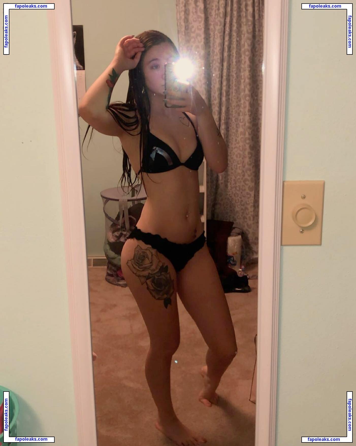 Kayla Wire / kinkylilred / micaelanicoleee / micaelawire nude photo #0002 from OnlyFans