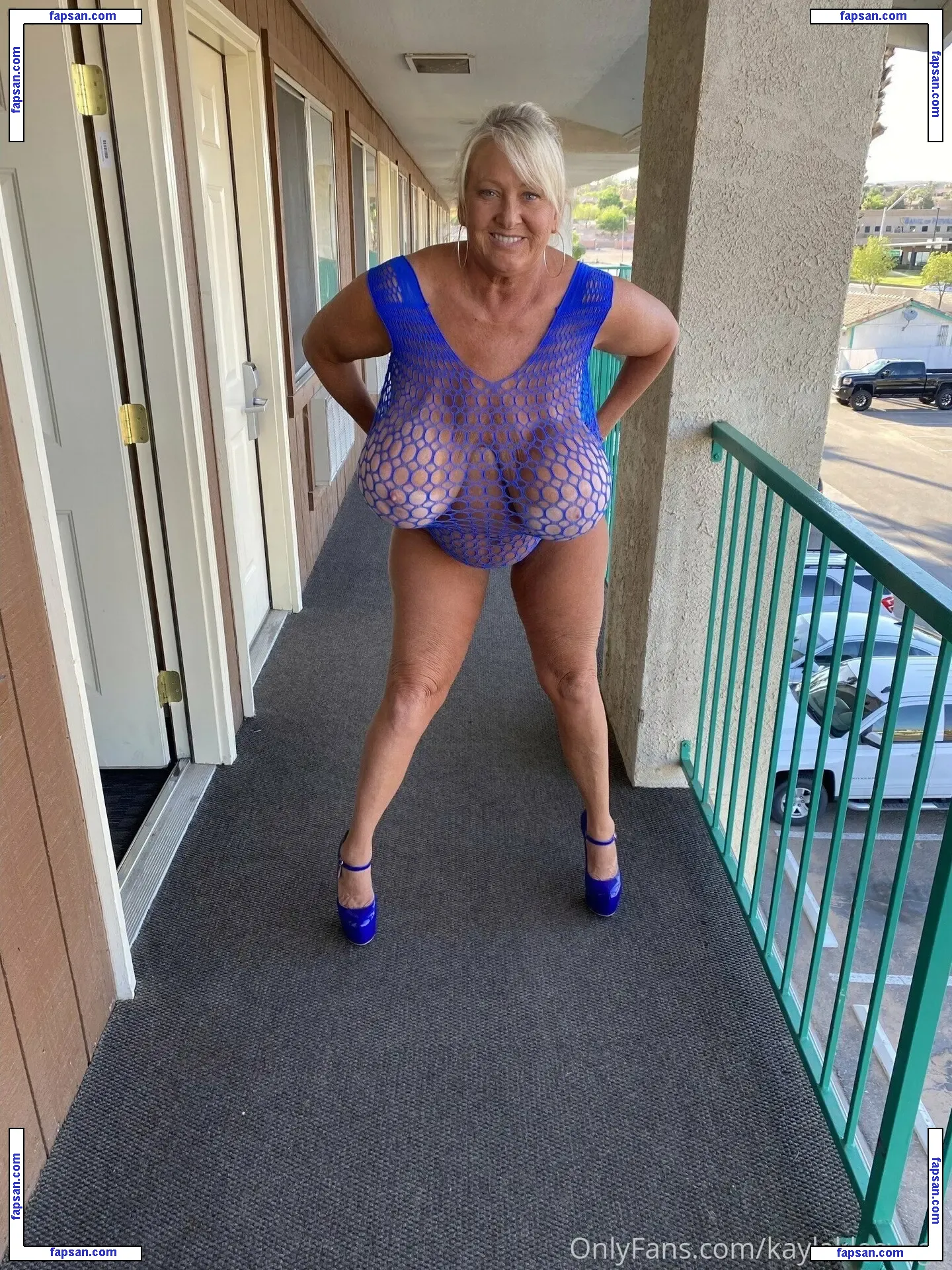 kaylakleevage / the_real_kayla_kleevage nude photo #0033 from OnlyFans