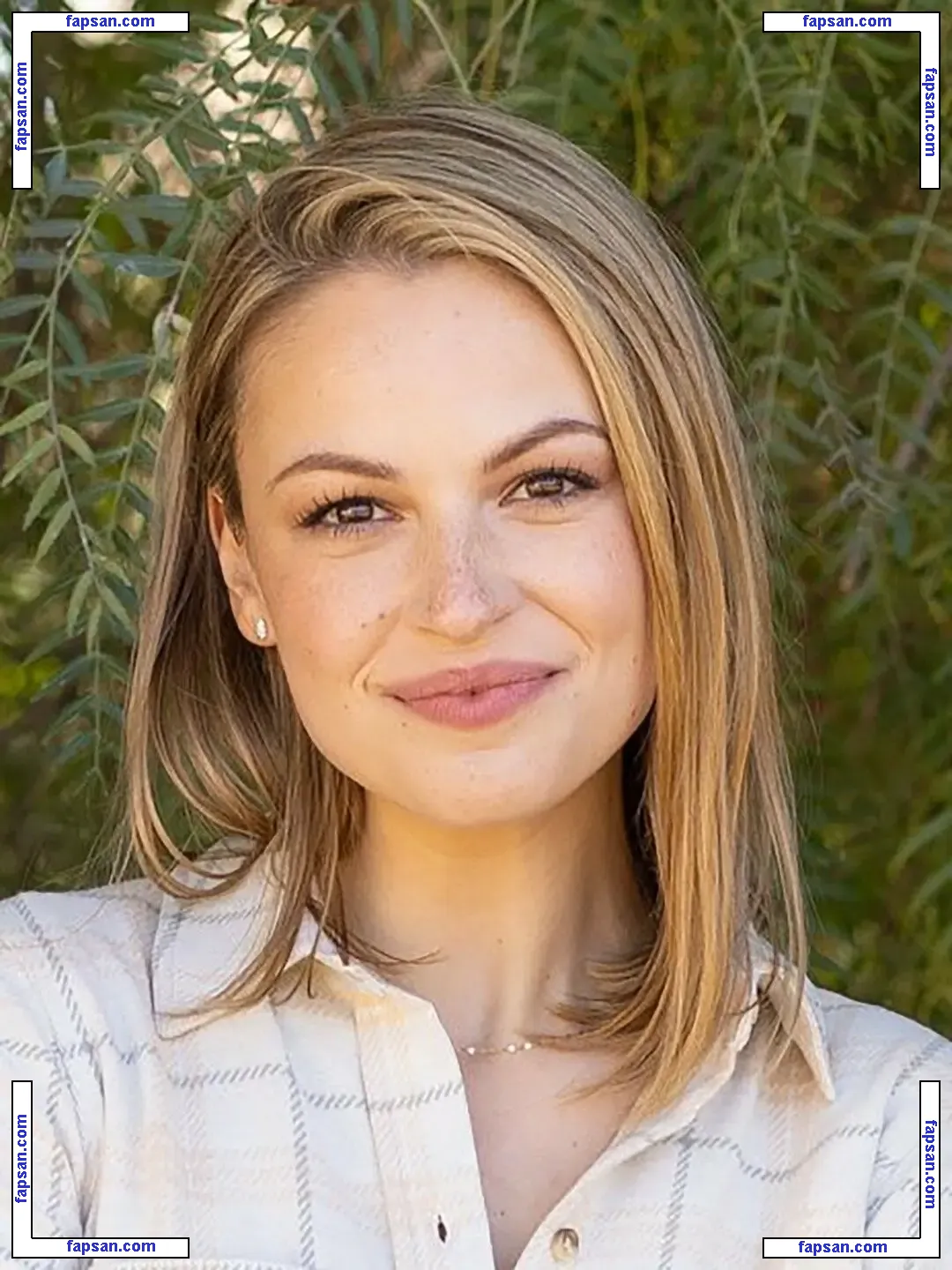 KaylaWallace nude photo #0012 from OnlyFans