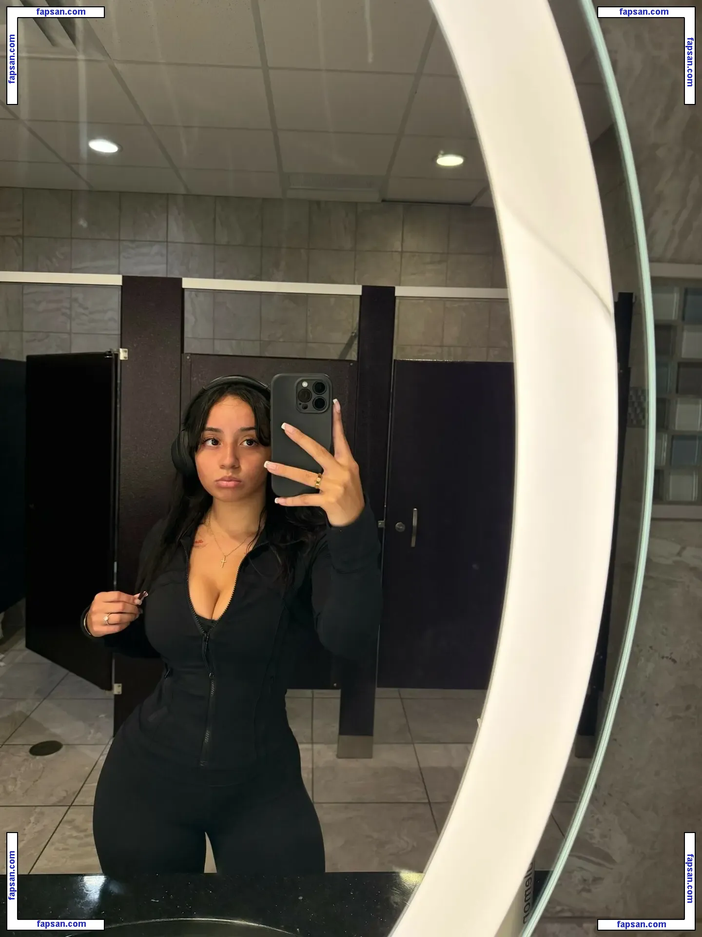 Kaylaxeinah nude photo #0014 from OnlyFans