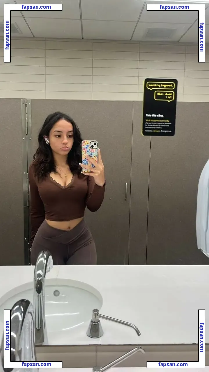 Kaylaxeinah nude photo #0018 from OnlyFans