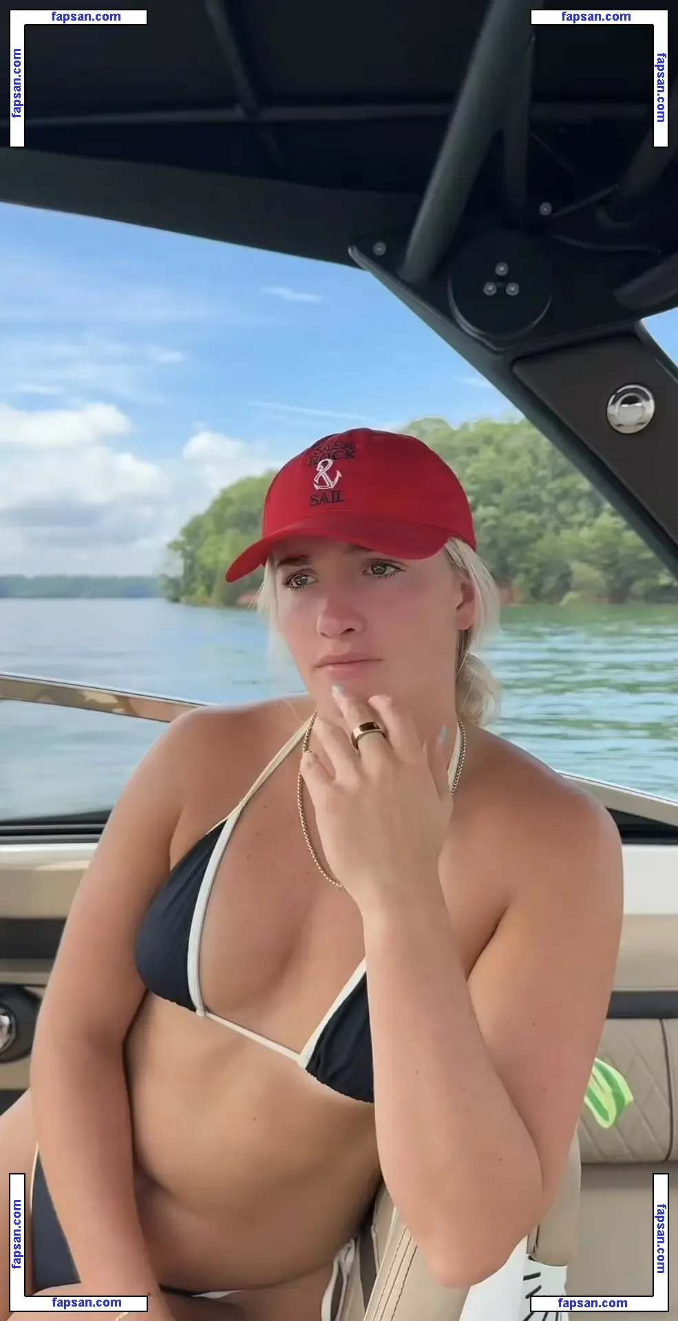 Kaylee Sticker nude photo #0001 from OnlyFans
