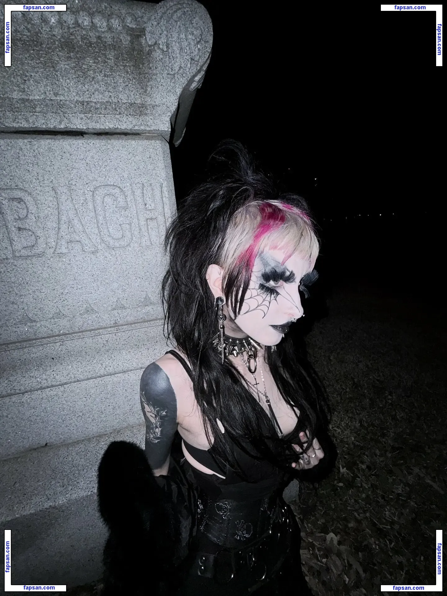 Kayleigh Kadaverous голая фото #0014 с Онлифанс