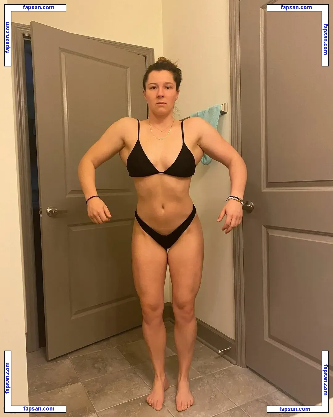 kaylofit nude photo #0007 from OnlyFans