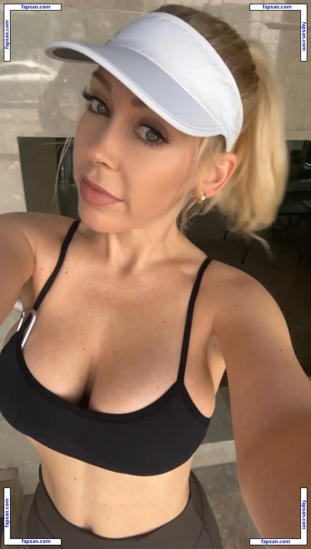 Kaytsadventures nude photo #0015 from OnlyFans