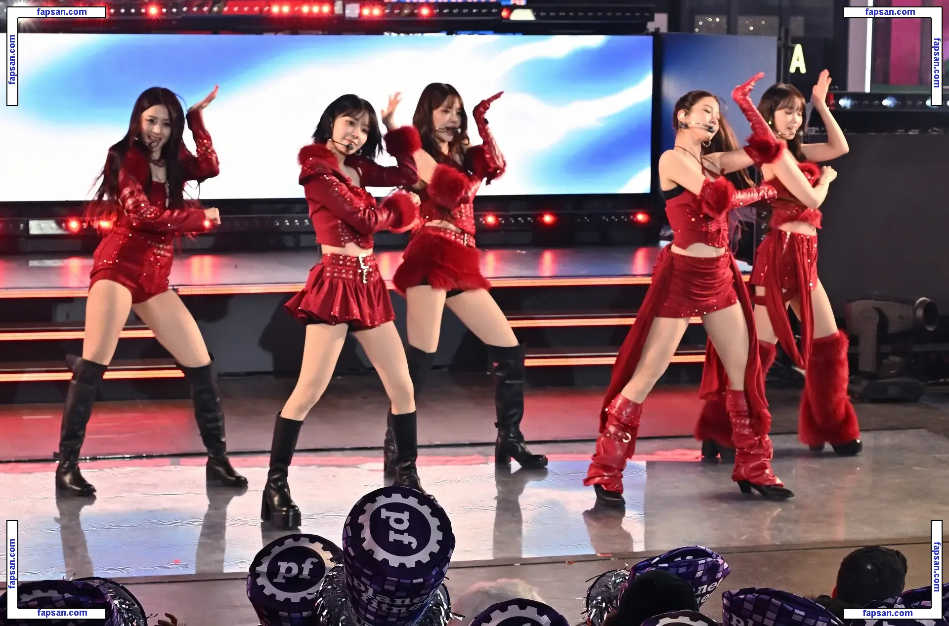 Kazuha Nakamura 中村 一葉 | LESSERAFIM nude photo #0007 from OnlyFans