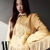 Kazuha Nakamura 中村 一葉 | LESSERAFIM nude #0027