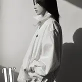 Kazuha Nakamura 中村 一葉 | LESSERAFIM nude #0028