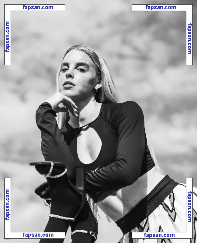 Keely Hodgkinson nude photo #0090 from OnlyFans