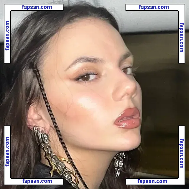 Keen Dafne nude photo #0003 from OnlyFans