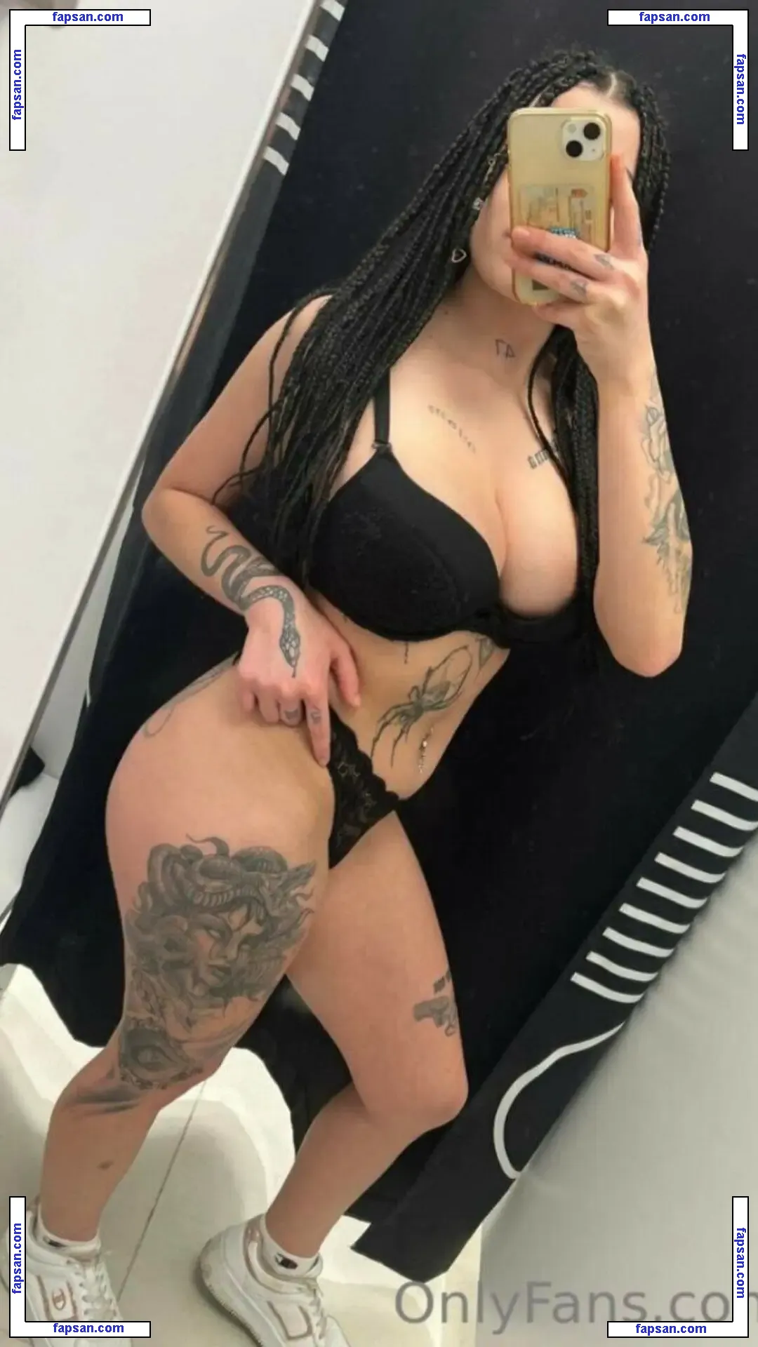 Kelemen Niki nude photo #0003 from OnlyFans