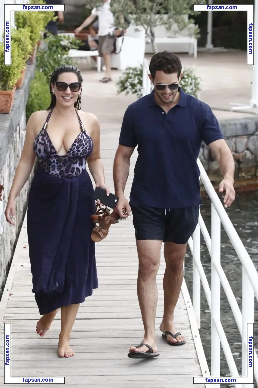Kelly Brook голая фото #0821 с Онлифанс