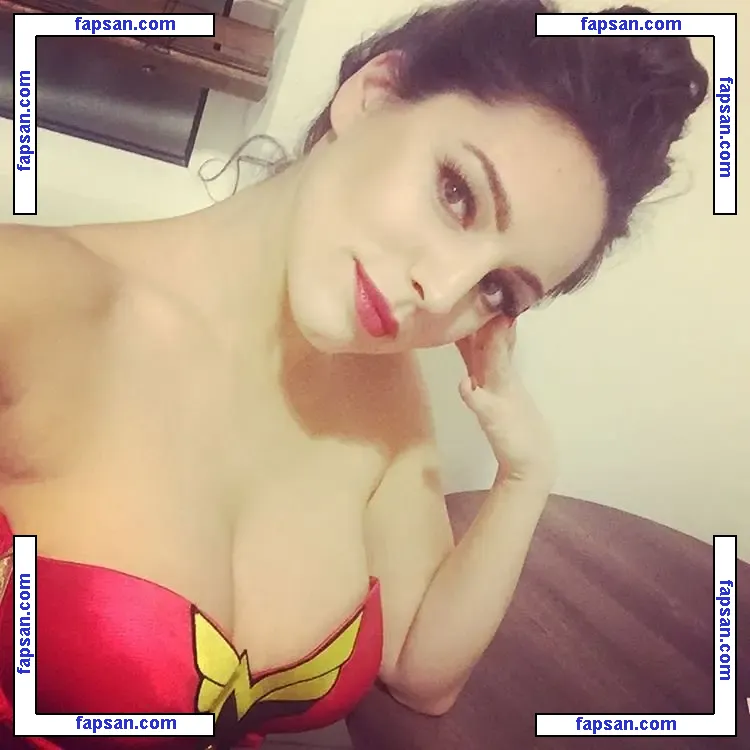 Kelly Brook голая фото #1790 с Онлифанс