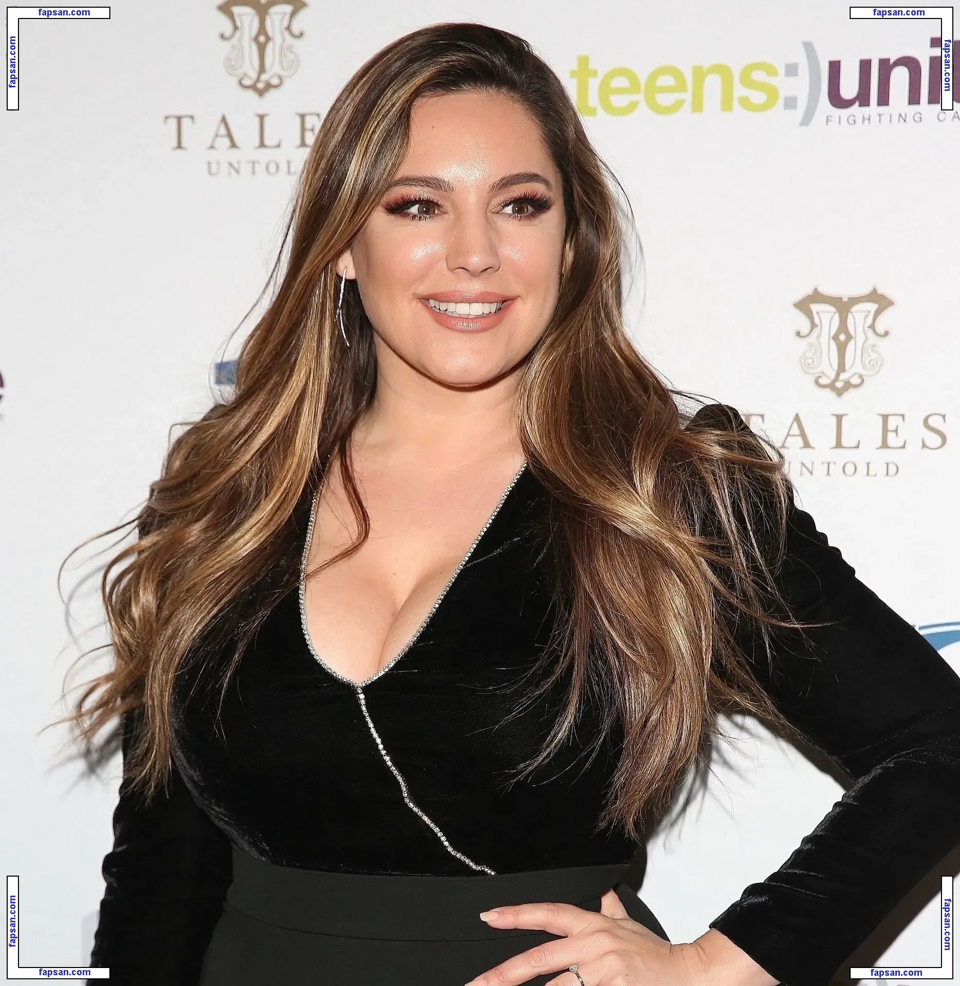 Kelly Brook голая фото #2211 с Онлифанс