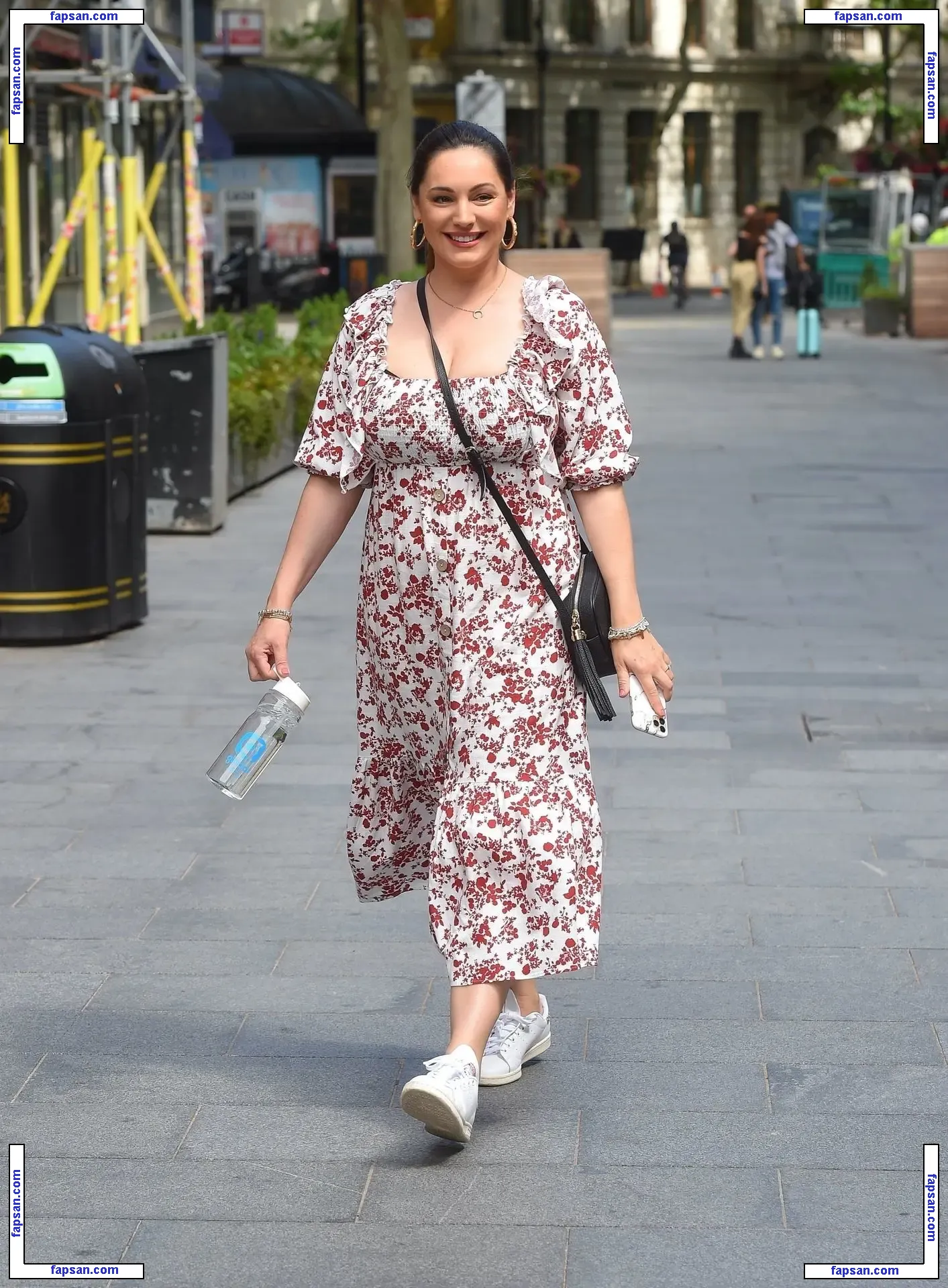 Kelly Brook голая фото #2354 с Онлифанс