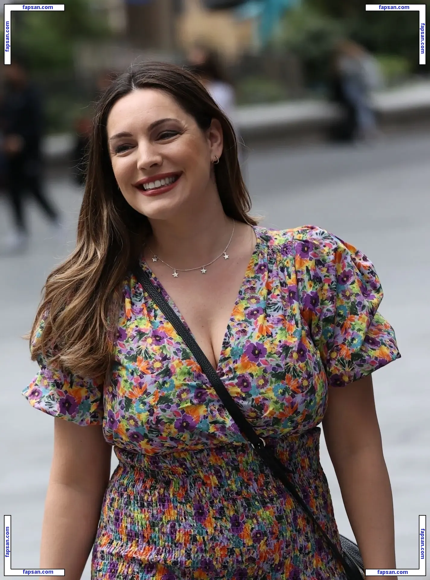 Kelly Brook голая фото #2389 с Онлифанс