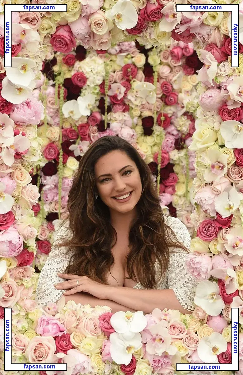 Kelly Brook голая фото #2995 с Онлифанс