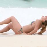 Kelly Clarkson nude #0025