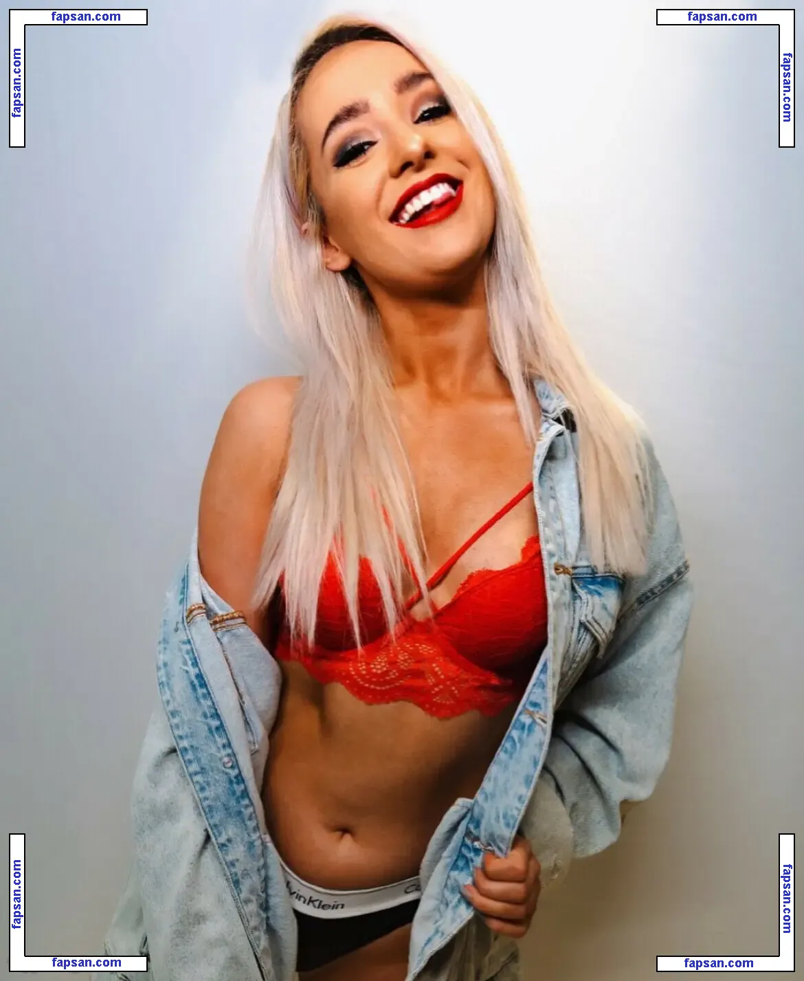 Kelly Marshall nude photo #0009 from OnlyFans