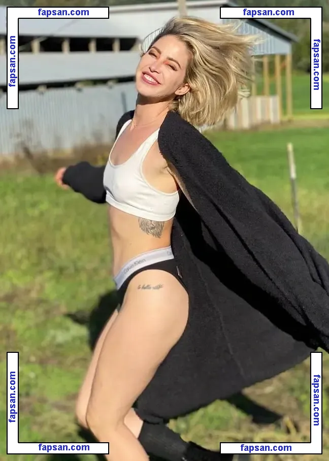 Kelsey Darragh nude photo #0009 from OnlyFans