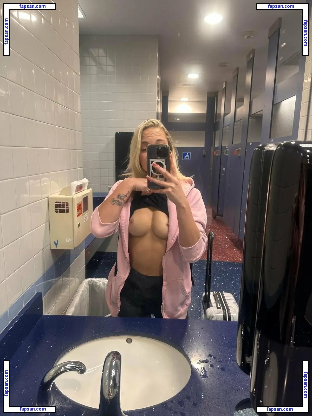 Kelsey Kane nude photo #0103 from OnlyFans