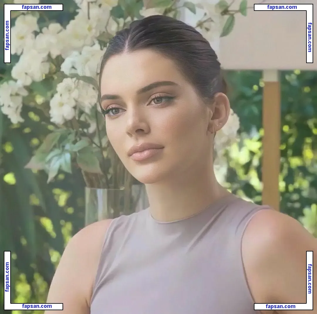 Kendall Jenner голая фото #15186 с Онлифанс