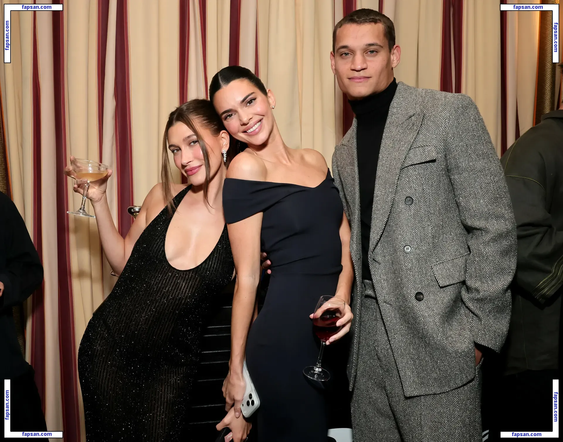 Kendall Jenner голая фото #15187 с Онлифанс