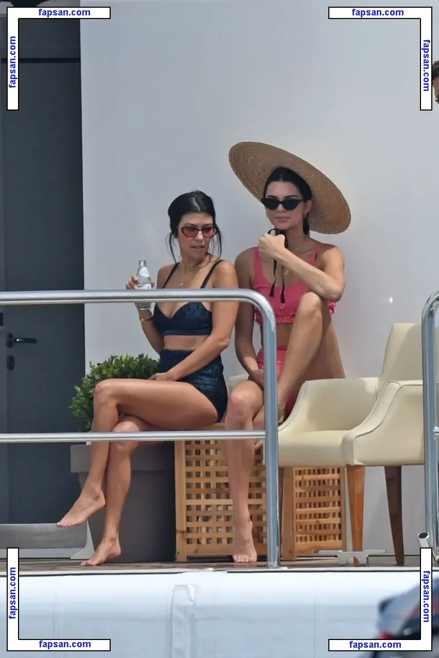 Kendall Jenner nude photo #2002 from OnlyFans
