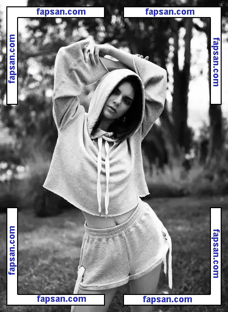 Kendall Jenner nude photo #2234 from OnlyFans