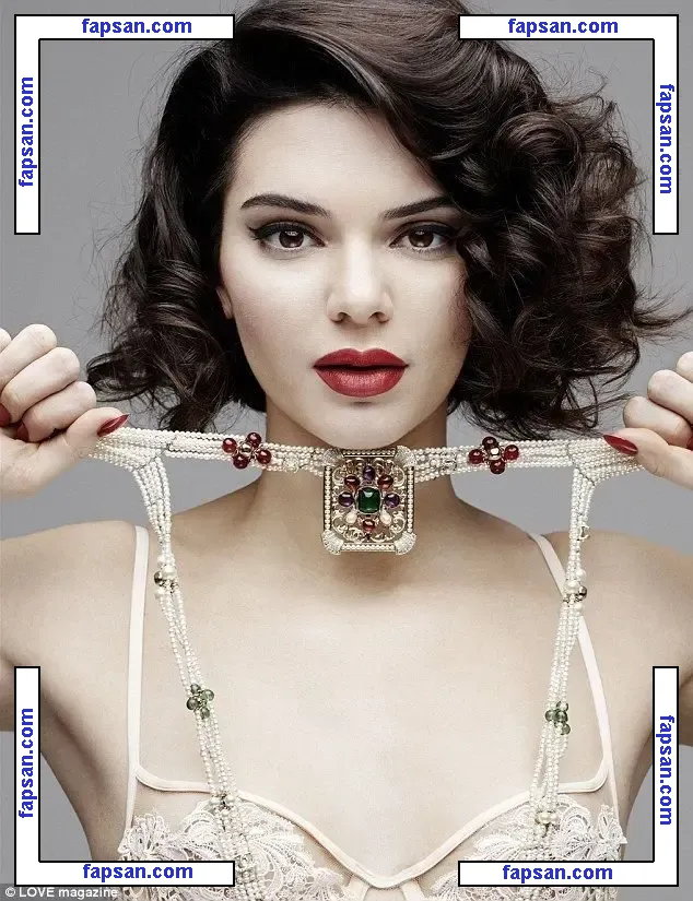 Kendall Jenner nude photo #2401 from OnlyFans