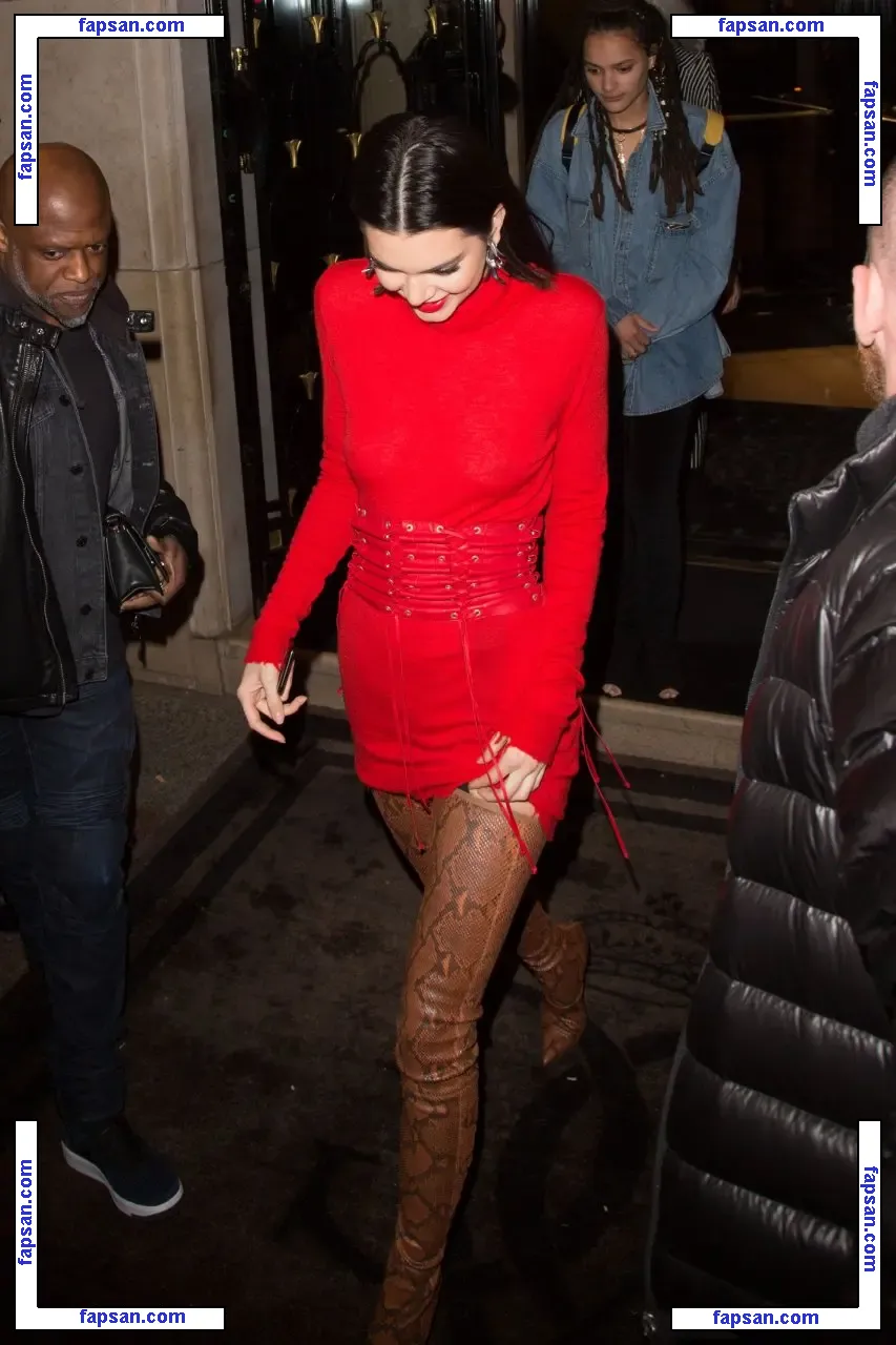 Kendall Jenner голая фото #2493 с Онлифанс