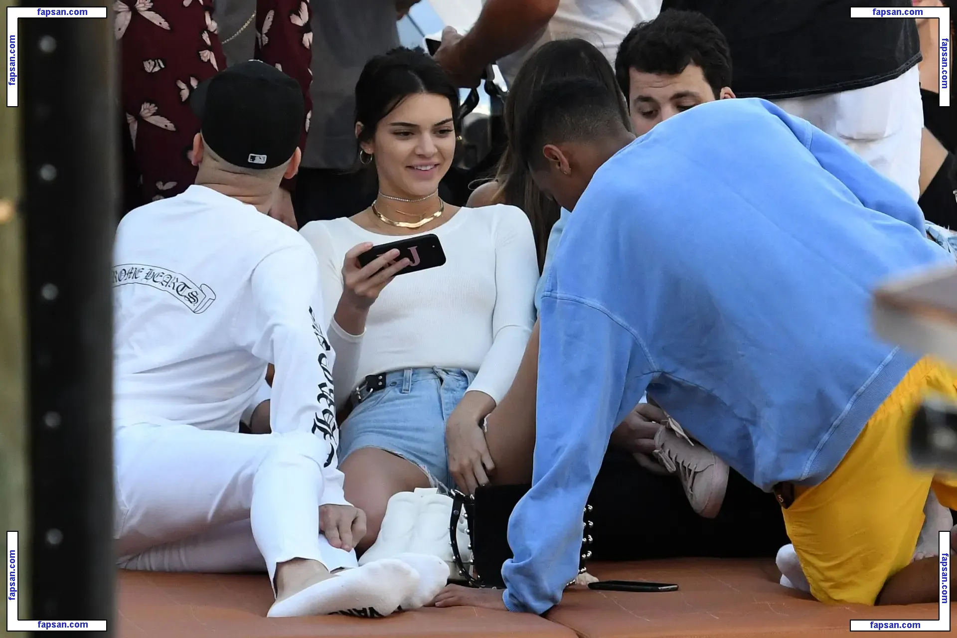 Kendall Jenner голая фото #2677 с Онлифанс