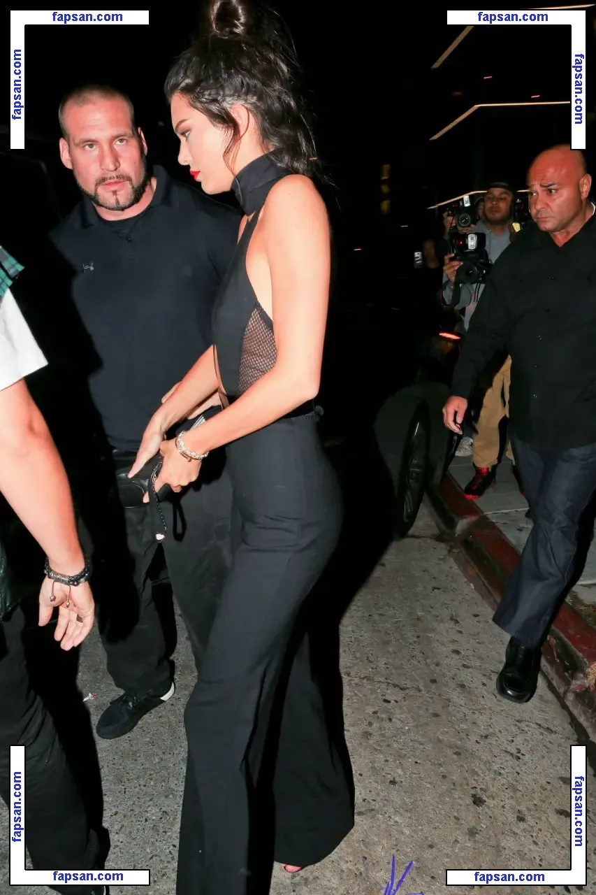 Kendall Jenner nude photo #3130 from OnlyFans