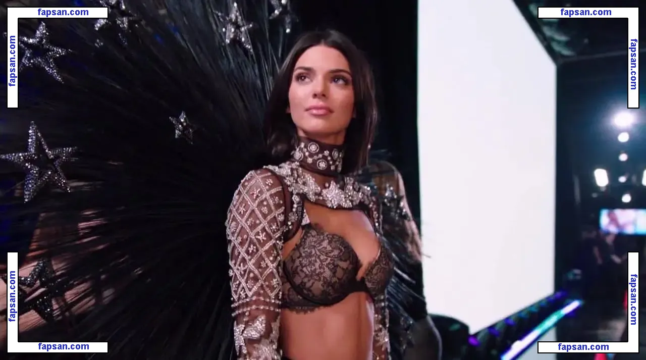 Kendall Jenner nude photo #3561 from OnlyFans