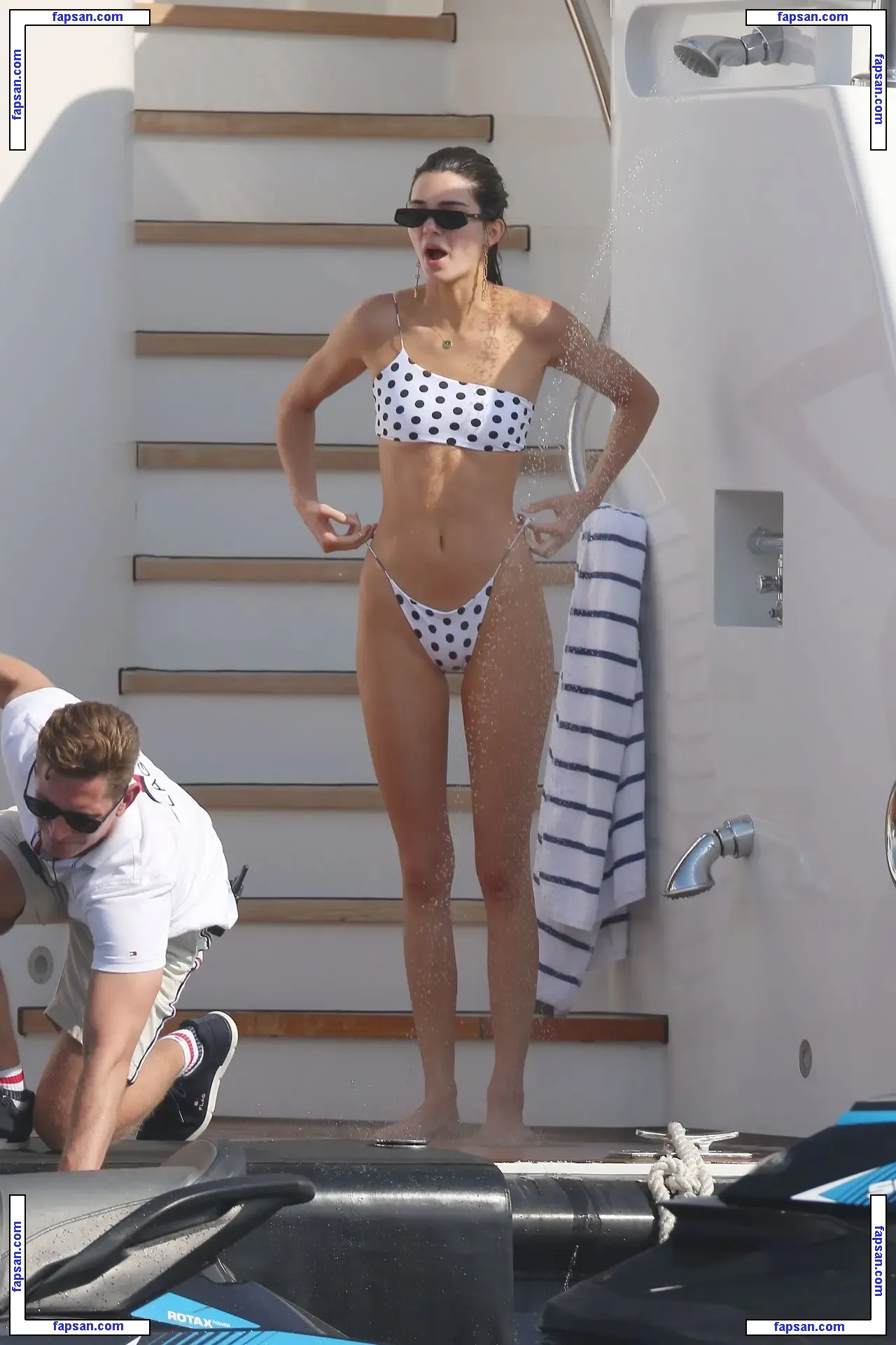 Kendall Jenner nude photo #4029 from OnlyFans