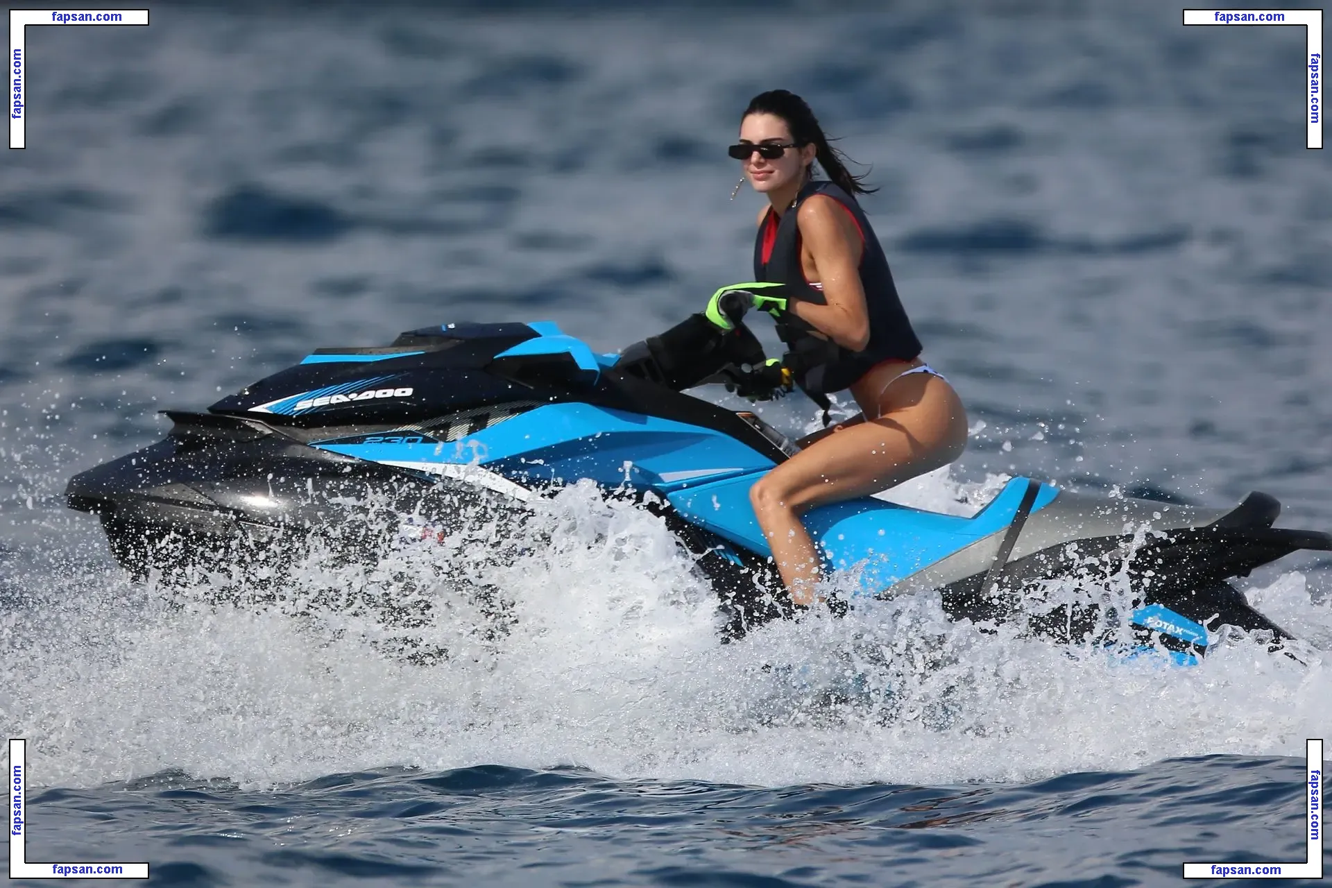 Kendall Jenner nude photo #4040 from OnlyFans