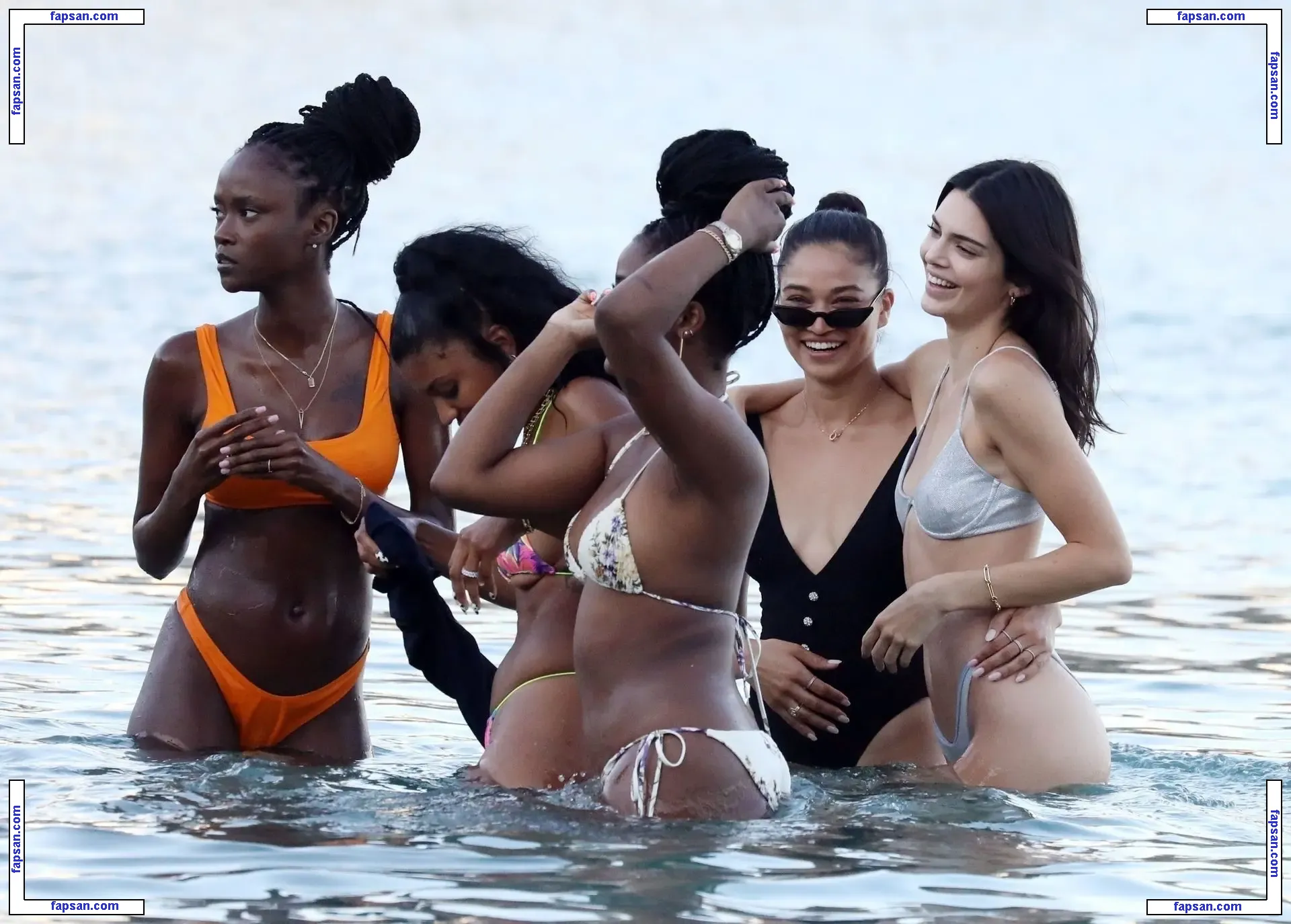 Kendall Jenner nude photo #4330 from OnlyFans
