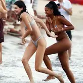 Kendall Jenner nude #4353
