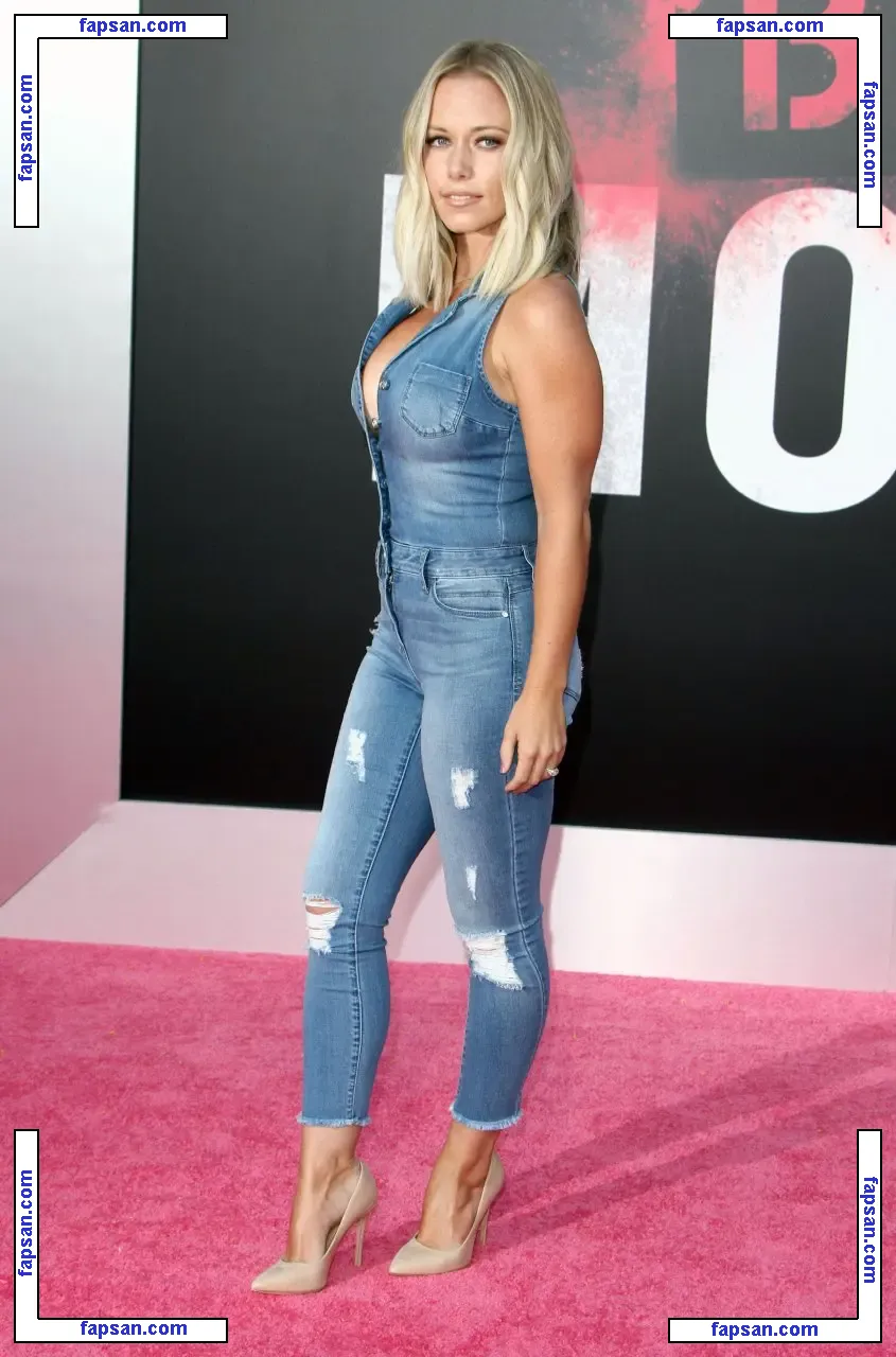 Kendra Wilkinson nude photo #0111 from OnlyFans
