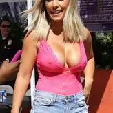 Kendra Wilkinson nude #0034